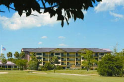 Quality Inn & Suites Golf Resort